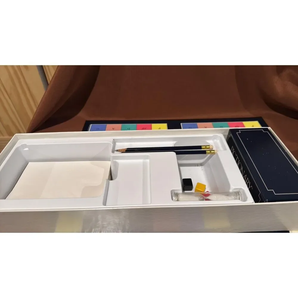Pictionary Board Game 1985 Vintage Complete